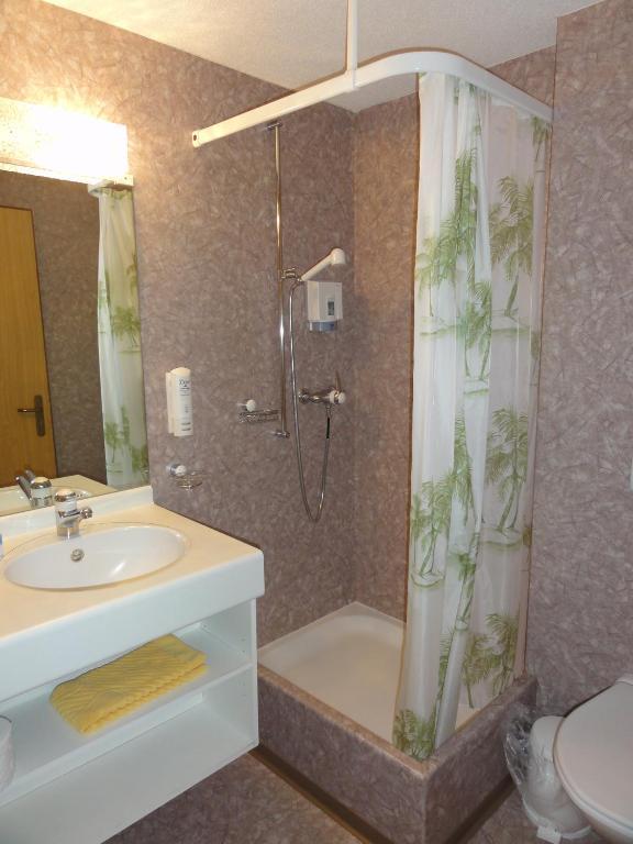 Hotel Bluemlisalp Grindelwald Rum bild